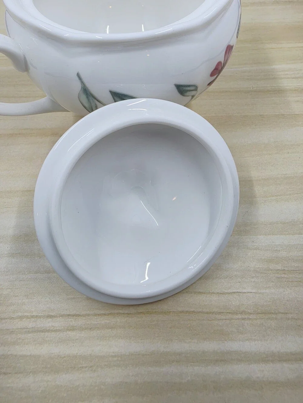 Lenox Butterfly Meadow Lidded Sugar Bowl & Creamer White Porcelain Scalloped